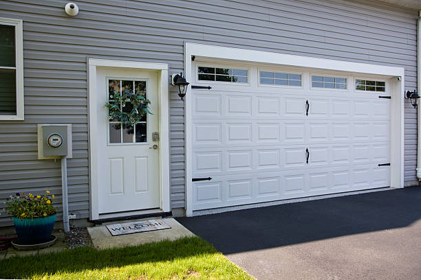 24/7 Emergency Garage Door Panel Replacement experts in Bay City, OR